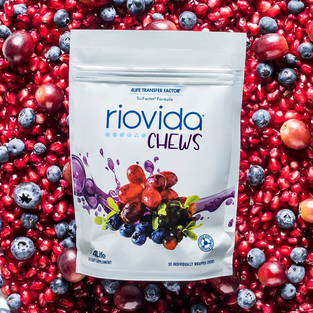 4Life RioVida Chews - Dietary Supplement Supports Healthy Immune System Function and Aging - Supplement Formula with Vitamin C, Pomegranate, Elderberry, Acai Berry, and Transfer Factor Proteins - 30 Chews, Close Up with Berries